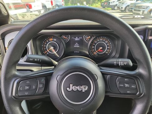 Used 2024 Jeep Wrangler Sport AWD/4WD image 24