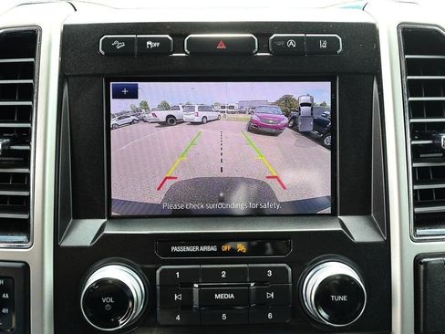 Used 2020 Ford F150 Lariat w/ Equipment Group 502A Luxury AWD/4WD image 18