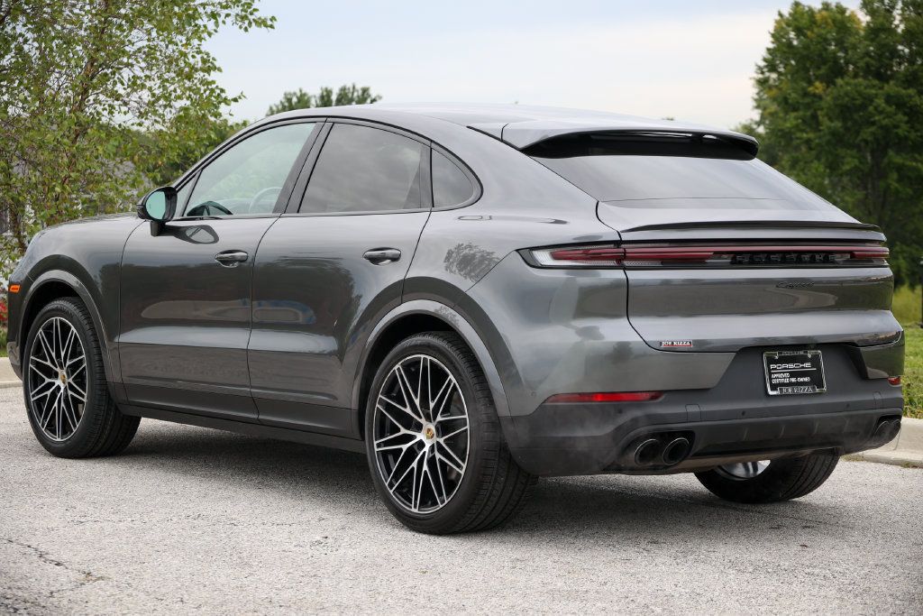 Certified 2024 Porsche Cayenne Coupe AWD/4WD image 3