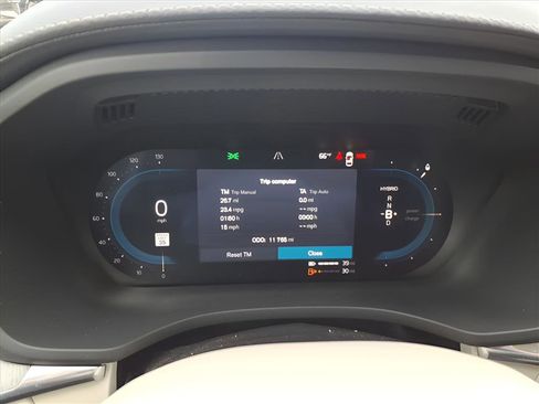 Used 2025 Volvo XC60 T8 Ultra w/ Protection Package Premier image 17