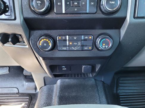 Used 2022 Ford F250 XL w/ STX Appearance Package AWD/4WD image 26