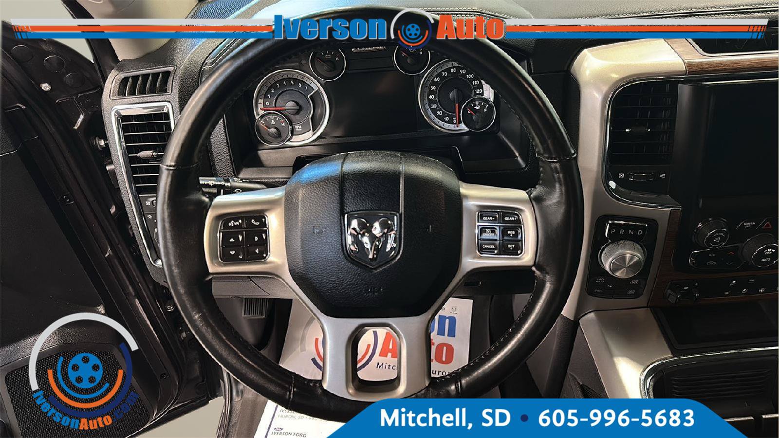 Used 2017 RAM 1500 Laramie w/ Convenience Group AWD/4WD image 16