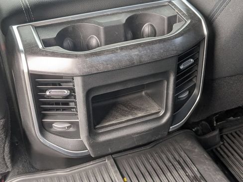 Used 2024 RAM 2500 Big Horn w/ Sport Appearance Package AWD/4WD image 29
