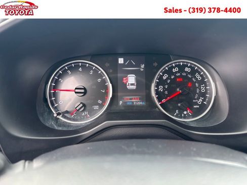 Certified 2022 Toyota RAV4 LE image 18