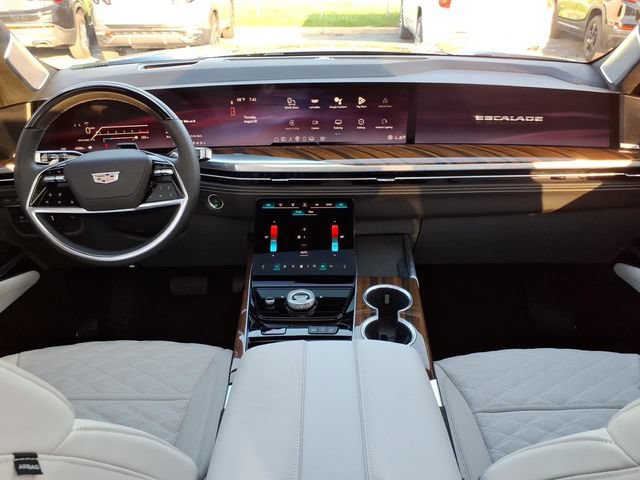 Certified 2026 Cadillac Escalade Platinum Sport w/ LPO, ONYX Package AWD/4WD image 19