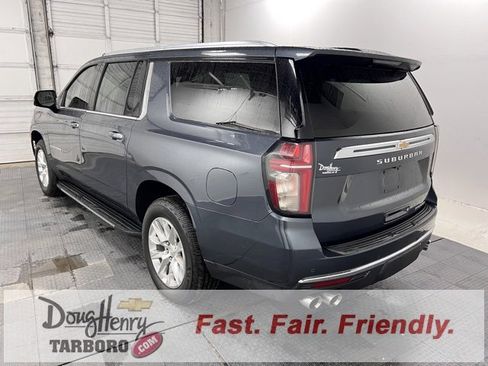 Used 2021 Chevrolet Suburban Premier w/ Premium Package image 3