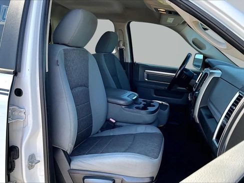 Used 2014 RAM 1500 Classic SLT RWD image 29