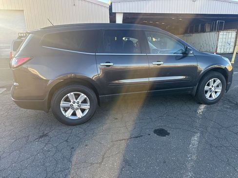 Used 2014 Chevrolet Traverse LT image 12