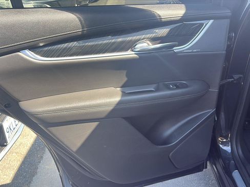 Used 2020 Cadillac XT6 Premium Luxury AWD/4WD image 36