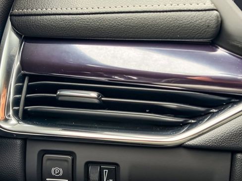 Certified 2023 Cadillac XT4 Luxury w/ Cold Weather Package FWD image 48