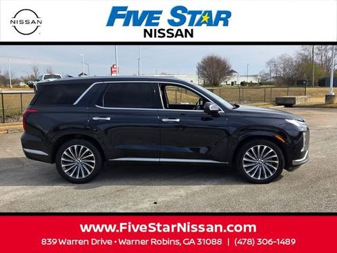 Used 2024 Hyundai Palisade Calligraphy image 15
