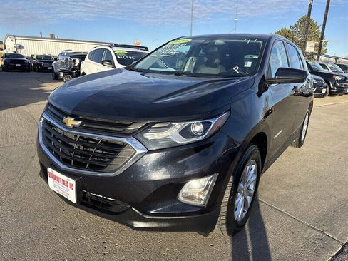 Used 2020 Chevrolet Equinox LT w/ Driver Convenience Package image 1