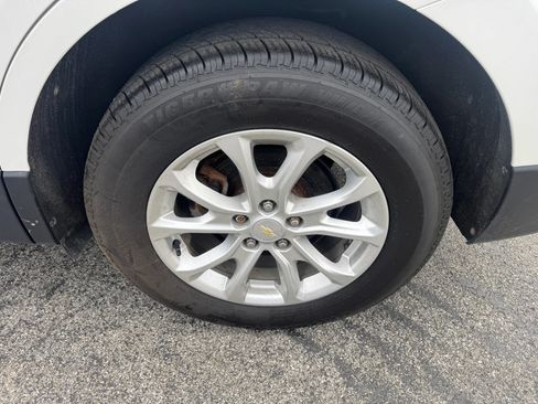 Used 2018 Chevrolet Equinox LT AWD/4WD image 26