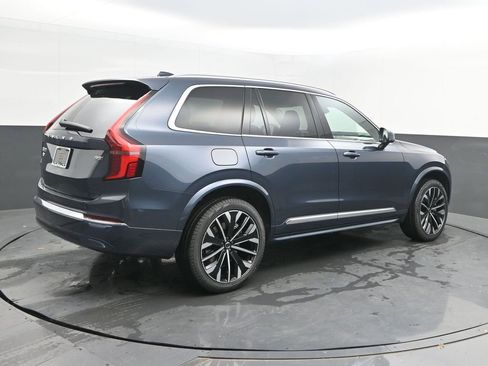 New 2026 Volvo XC90 B5 Core AWD/4WD image 7