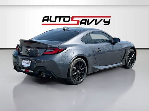 Used 2024 Toyota GR86 Premium RWD image 7