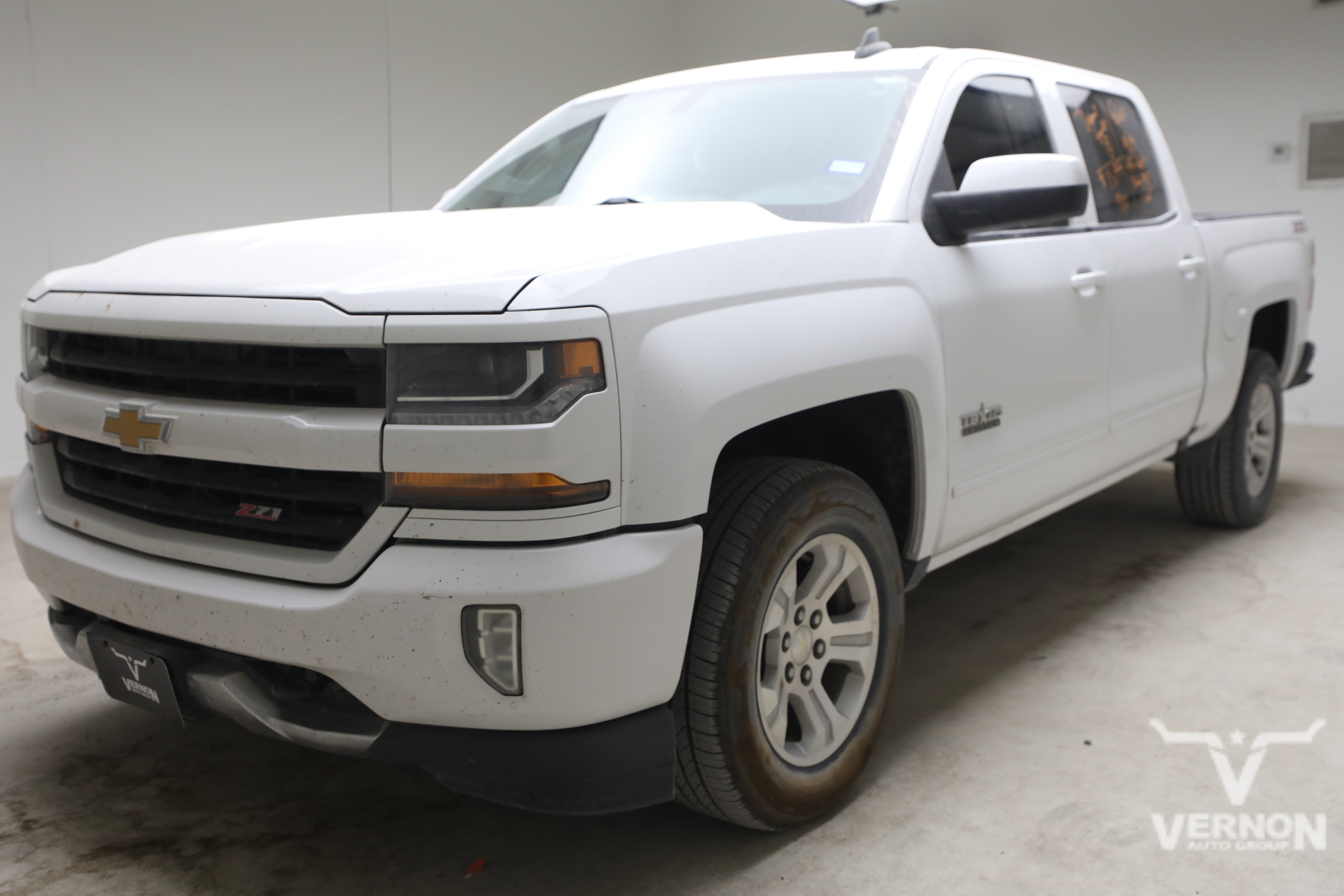 Used 2018 Chevrolet Silverado 1500 LT w/ Texas Edition AWD/4WD image 1