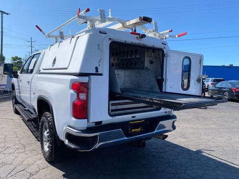 Used 2020 Chevrolet Silverado 2500 LT AWD/4WD image 6