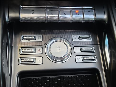 New 2026 Lincoln Nautilus Premier w/ Equipment Group 102A AWD/4WD image 20