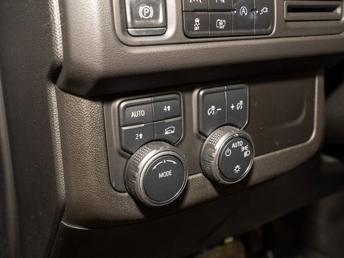 Used 2022 Chevrolet Tahoe RST w/ Sport Performance Package image 15