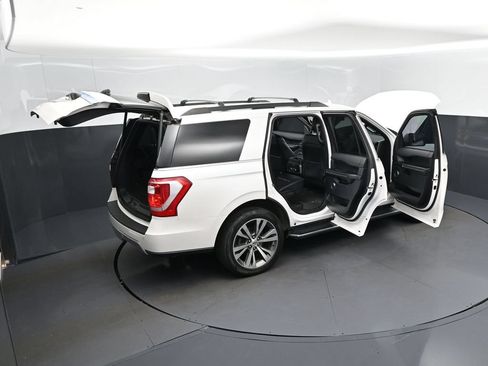 Used 2019 Ford Expedition XLT w/ Equipment Group 202A RWD image 50