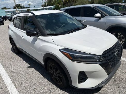 Certified 2024 Nissan Kicks SR w/ SR Premium Package FWD image 1