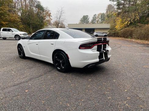 Used 2018 Dodge Charger R/T image 8