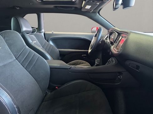 Used 2016 Dodge Challenger SRT Hellcat image 16