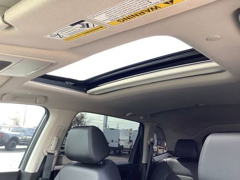 Used 2024 Honda CR-V EX-L image 21