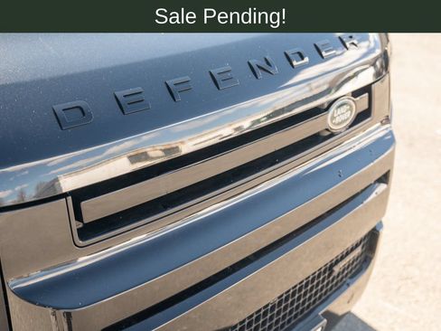Used 2023 Land Rover Defender 110 X-Dynamic SE AWD/4WD image 16