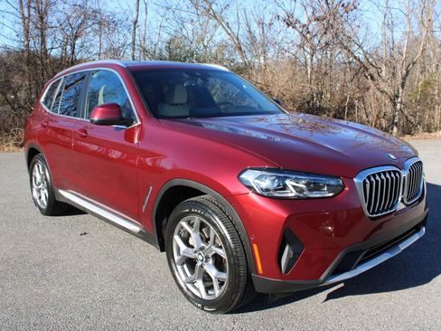 Used 2023 BMW X3 xDrive30i w/ Premium Package image 2