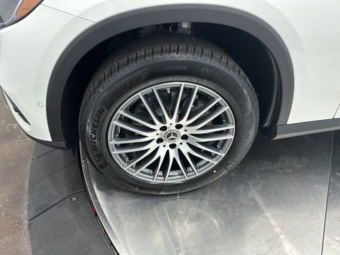 Certified 2026 Mercedes-Benz GLC 300 image 30