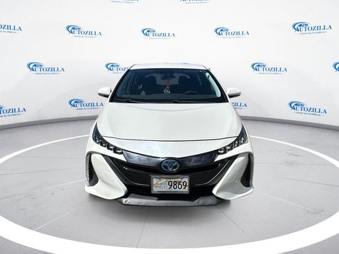 Used 2017 Toyota Prius Prime FWD image 5