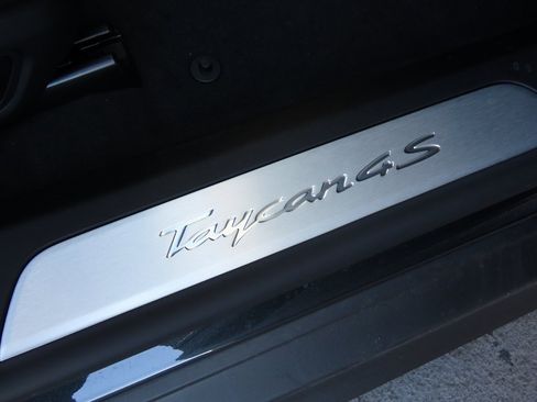 New 2025 Porsche Taycan 4S image 10