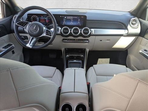Used 2025 Mercedes-Benz GLB 250 image 18