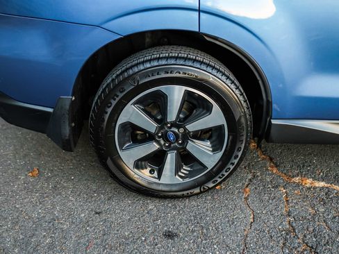 Used 2017 Subaru Forester 2.5i Limited image 6