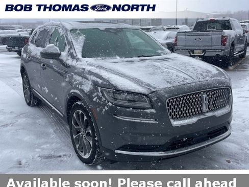 Used 2022 Lincoln Nautilus Reserve image 1