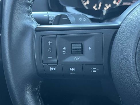 Used 2024 Nissan Pathfinder SV w/ SV Premium Package image 29