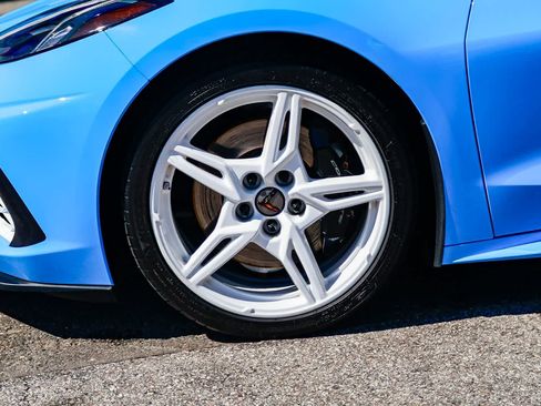 Used 2023 Chevrolet Corvette Stingray Coupe w/ Z51 Performance Package image 9