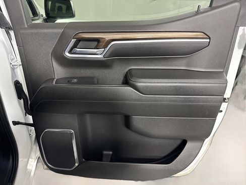 Used 2023 Chevrolet Silverado 1500 LT image 27