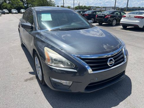 Used 2013 Nissan Altima 2.5 SV FWD image 4