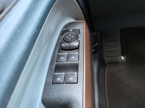 Certified 2022 Ford Maverick Lariat FWD image 23