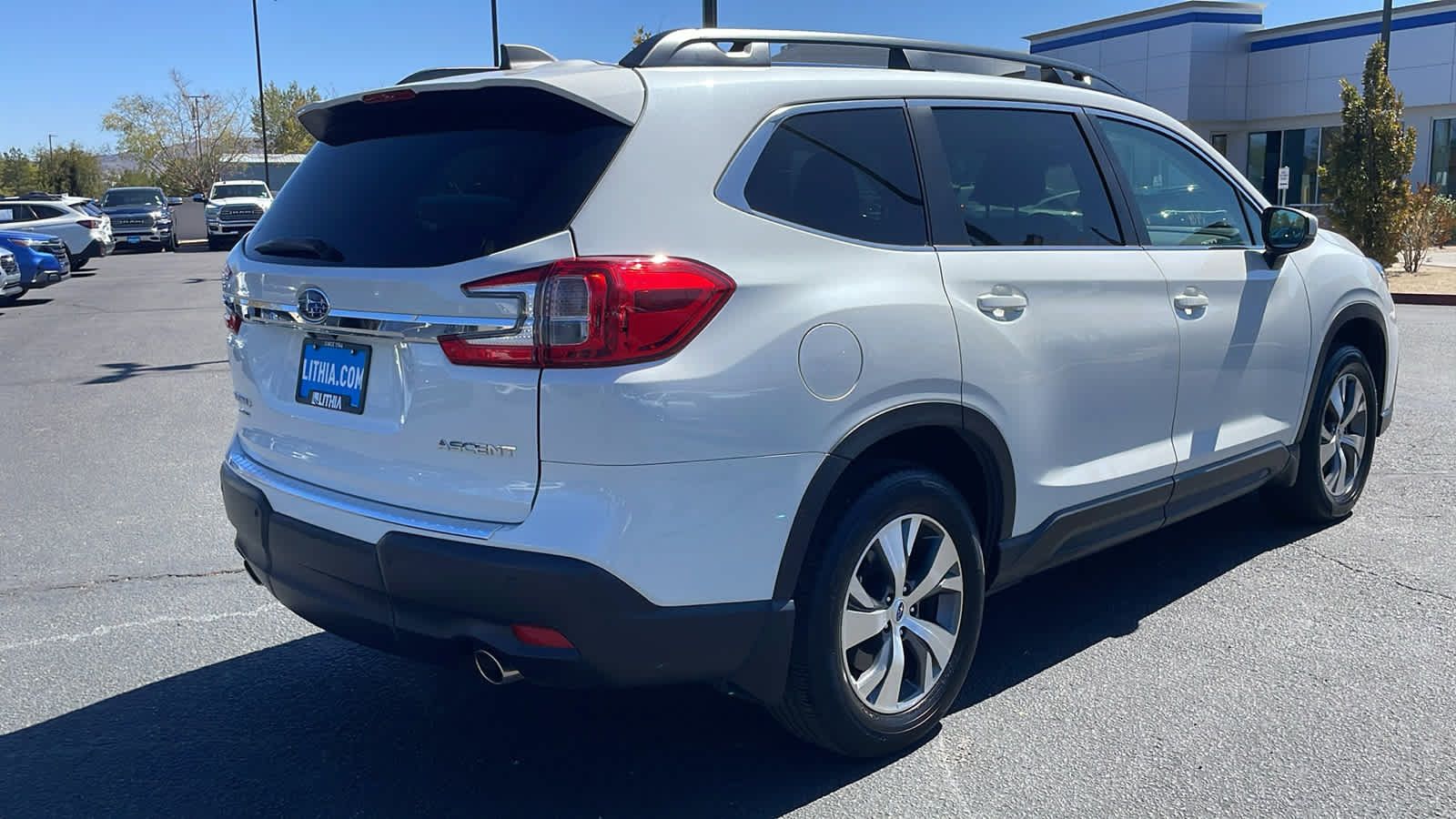 Certified 2025 Subaru Ascent Premium w/ Premium Package AWD/4WD image 6
