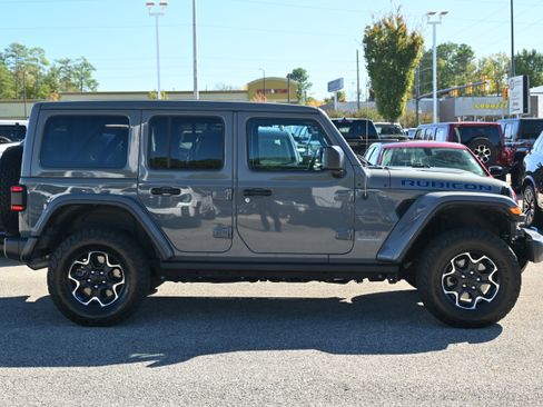 Used 2023 Jeep Wrangler Unlimited Rubicon 4xe w/ Cold Weather Group image 17