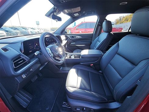 New 2026 Chevrolet Traverse LT image 15