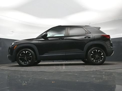 Used 2021 Chevrolet TrailBlazer LT w/ Convenience Package FWD image 32