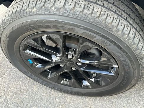 Used 2023 Jeep Wrangler Unlimited Sahara image 15