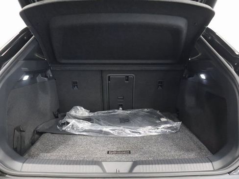 Used 2021 Volkswagen ID.4 Pro S w/ Gradient Package image 27