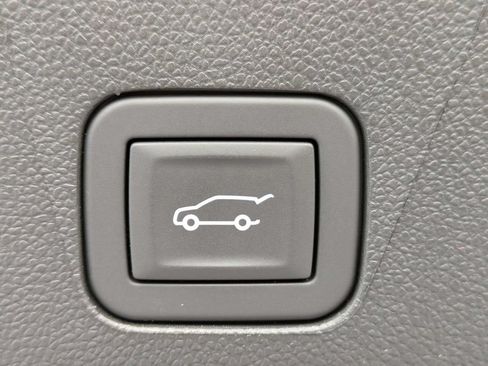 Used 2026 GMC Yukon AT4 Ultimate AWD/4WD image 13