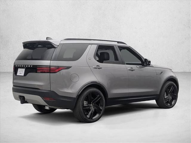 Used 2025 Land Rover Discovery S AWD/4WD image 2