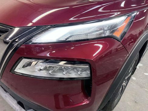 Certified 2021 Nissan Rogue SV AWD/4WD image 8